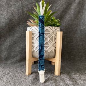 HANDMADE HAWAIIAN PRINT PACIFIER CLIP